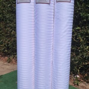 قماش ملايه استرايب قطن ستان ( ابيض )قلم 1سم /3سم تجهيز الحصن عرض 180سم